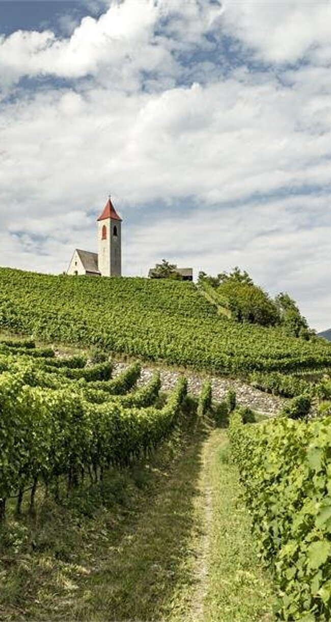 Geführte Wandertouren in Südtirol: Kirchenkunst am Berg